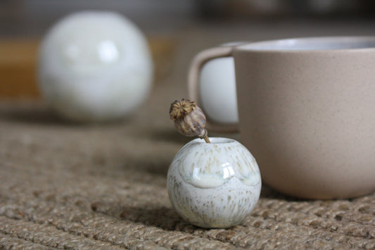 Miniature Sphere-Vase, Brush